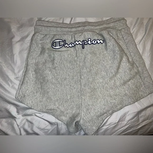 Champion women’s Cotten shorts - Picture 2 of 4